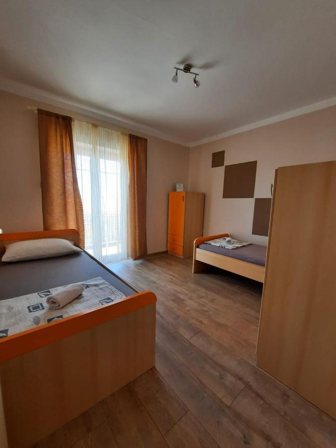 Lana 2 Apartment Senj  Luaran gambar