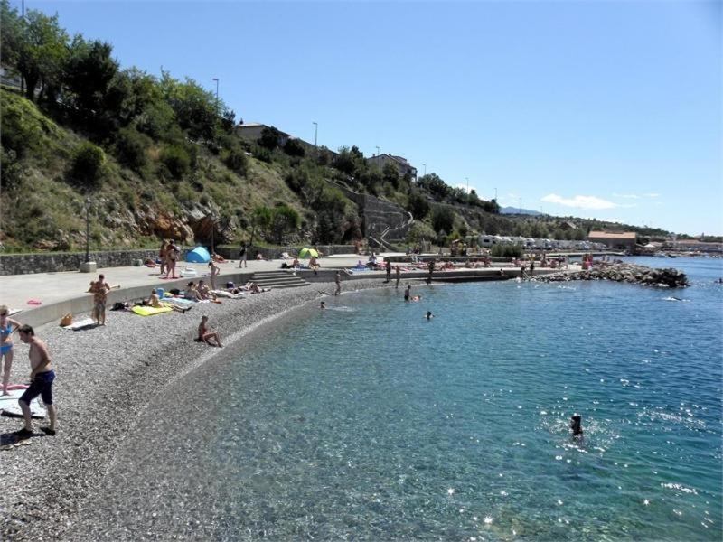 Lana 2 Apartment Senj  Luaran gambar